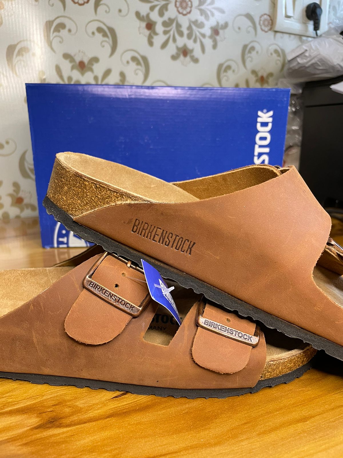 Arizona Slides (Brown)