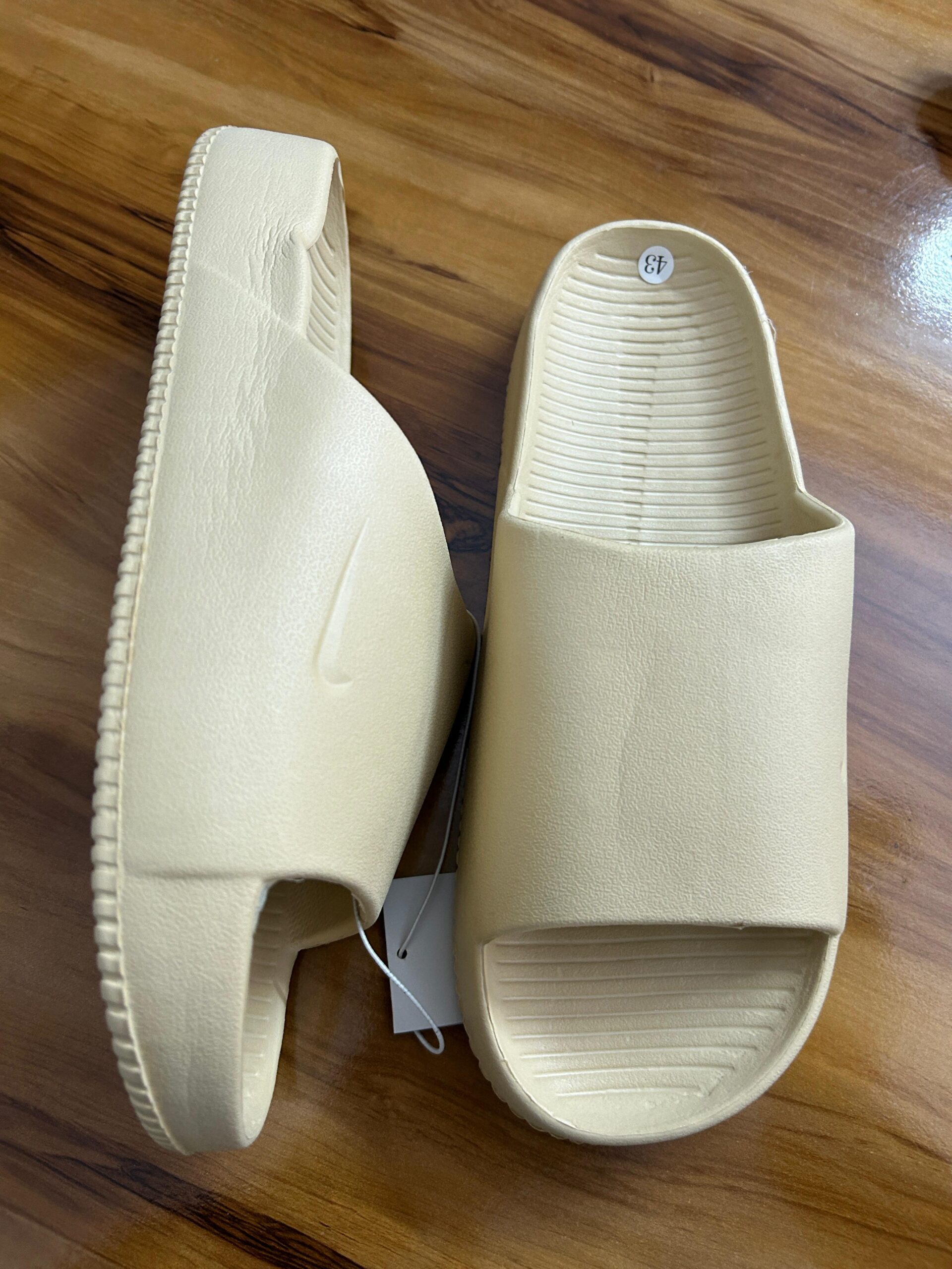 # Calm Slide (Beige)