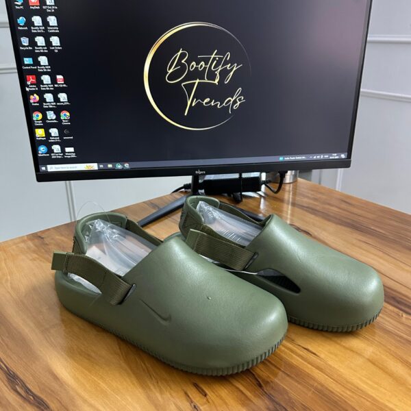 # Calm Mules (Green)