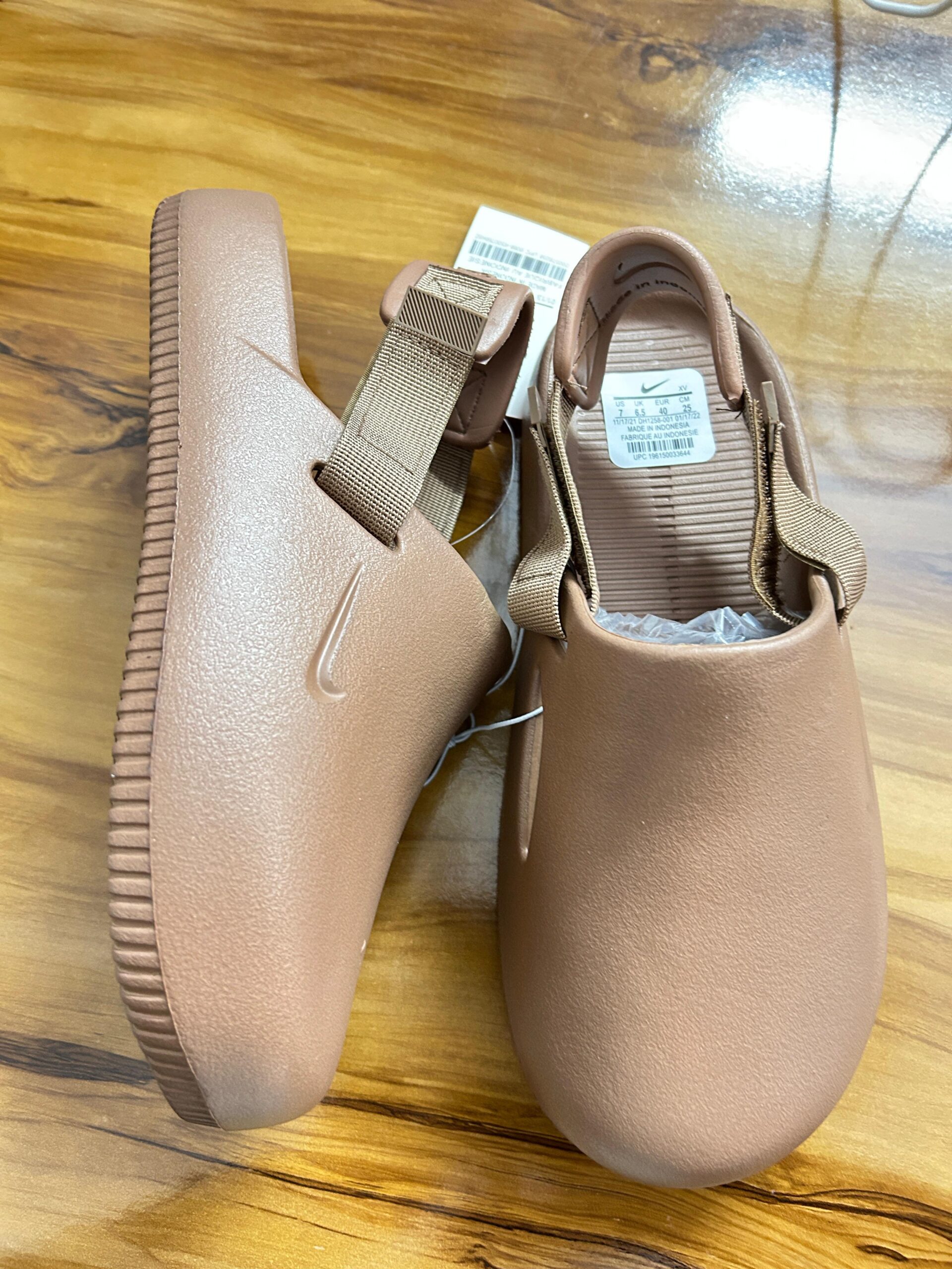 # Calm Mules (Brown)