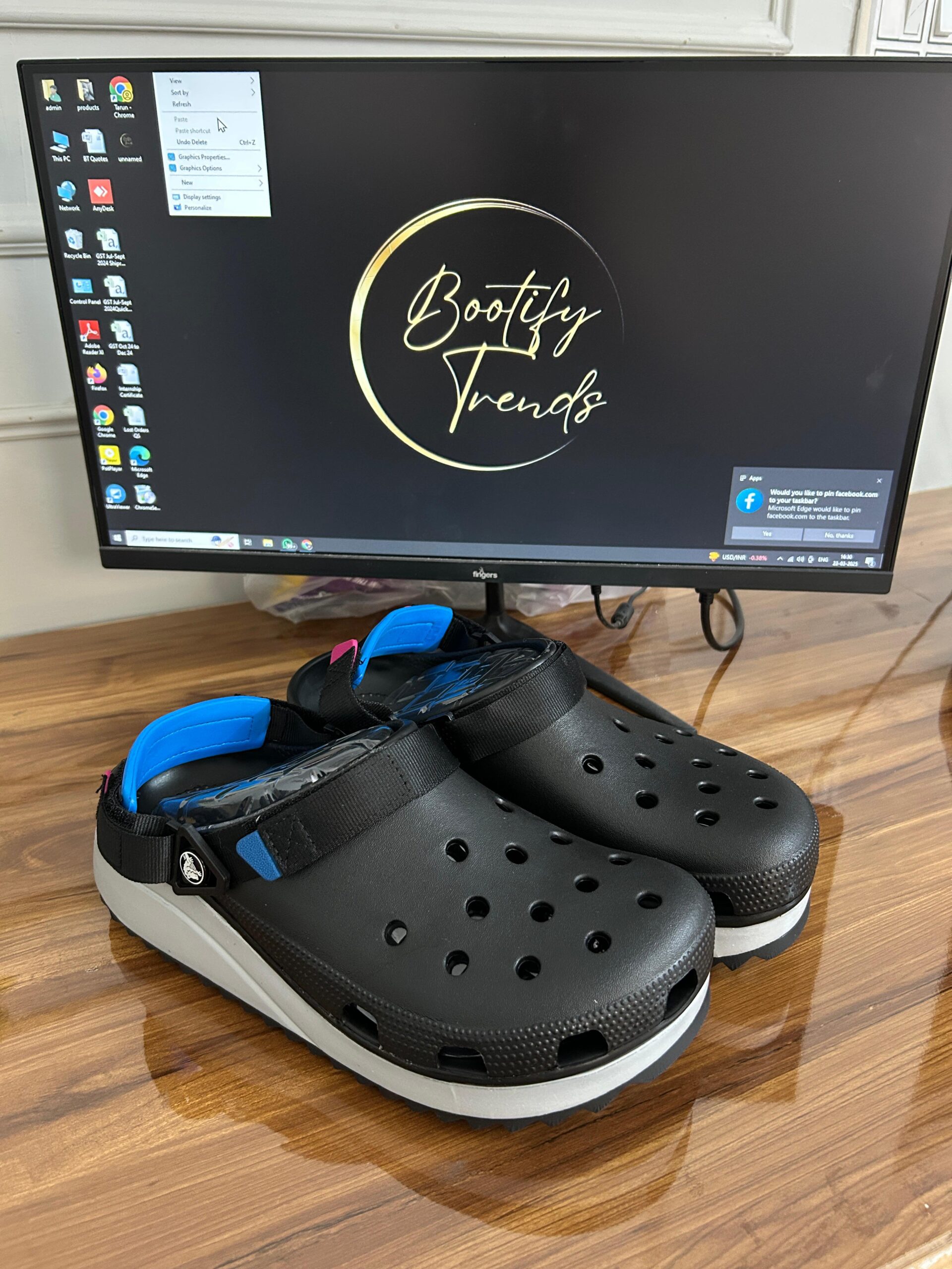 Classic Hikers (Black)