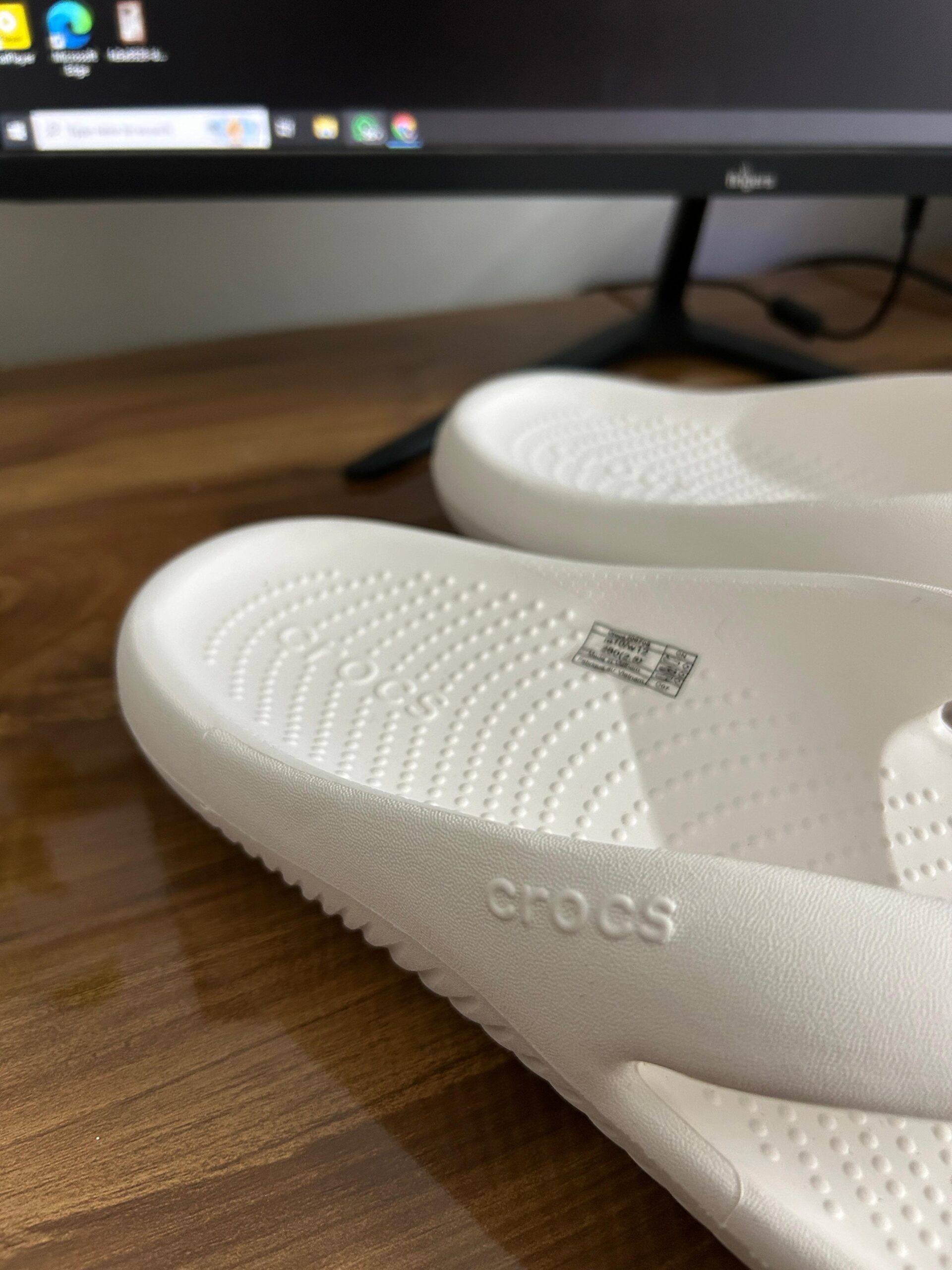 Mellow Flip Flops (White)