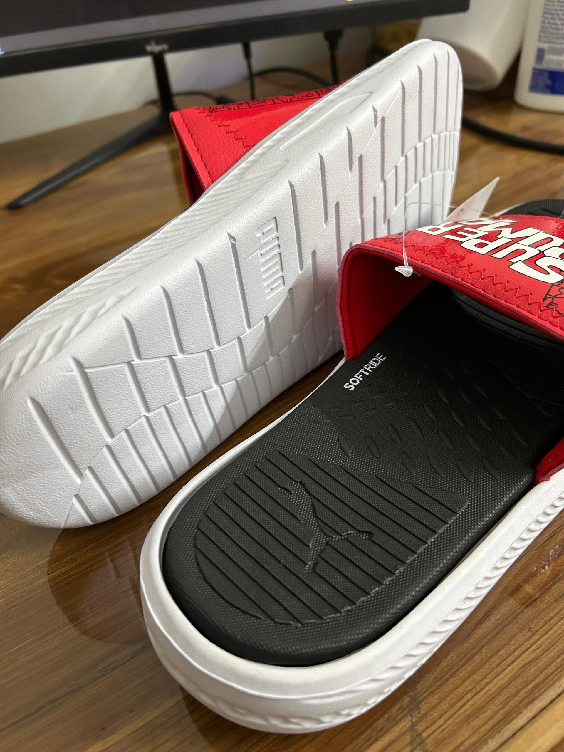 # SoftRide Pro 24 Super Slides (Red)