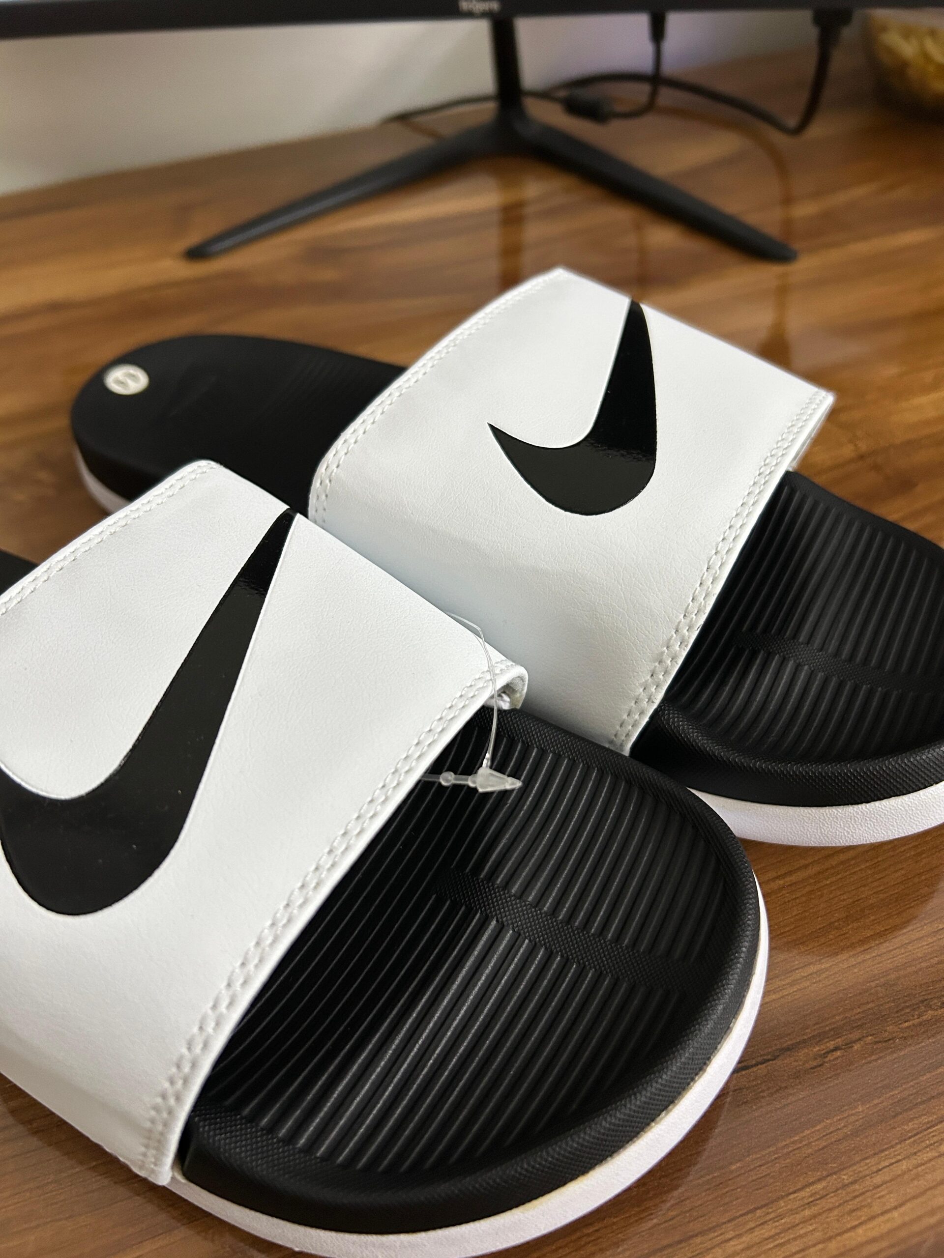 # Benassi Slides (White)