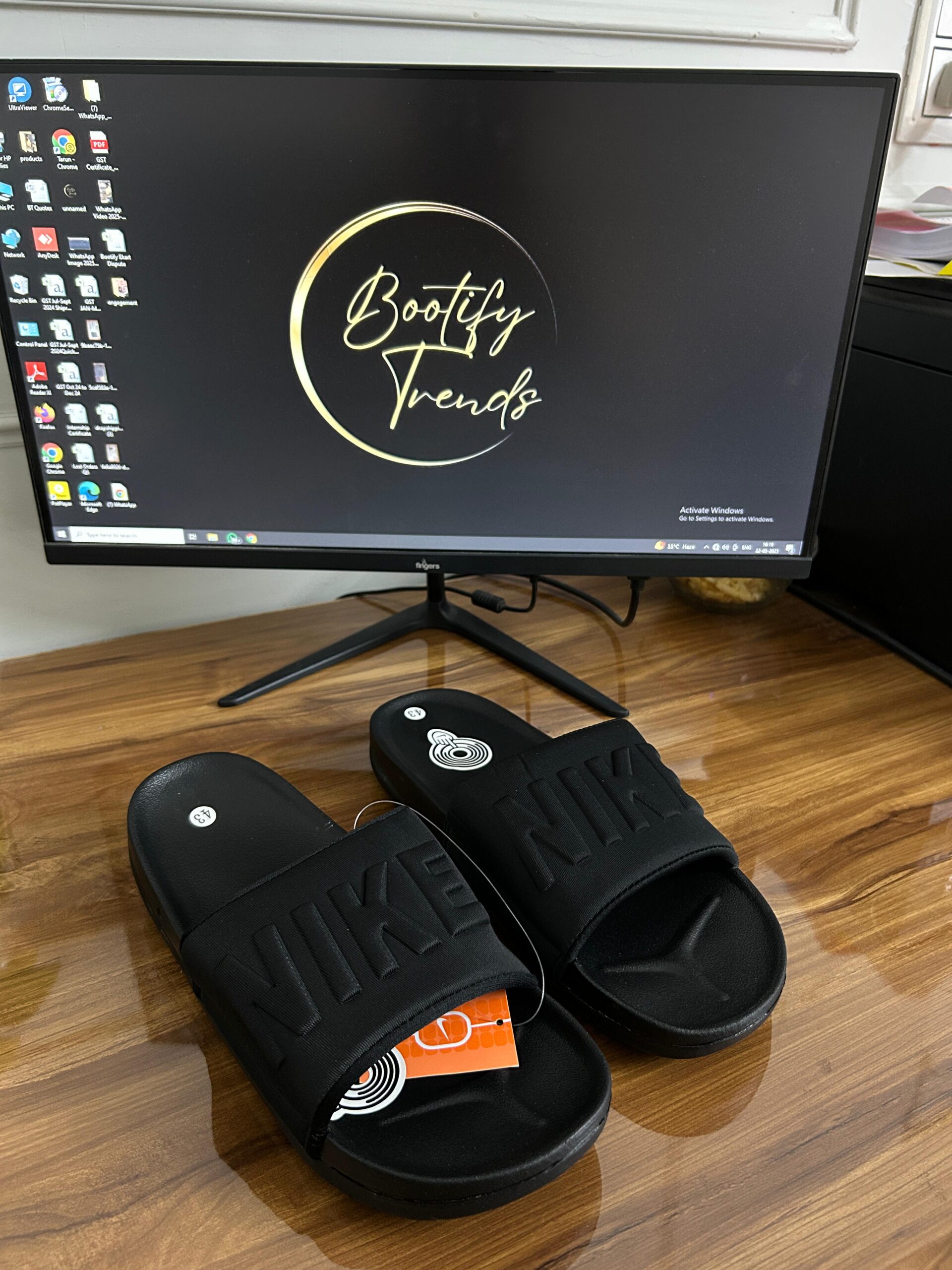 # Off Court Slides (Full Black)