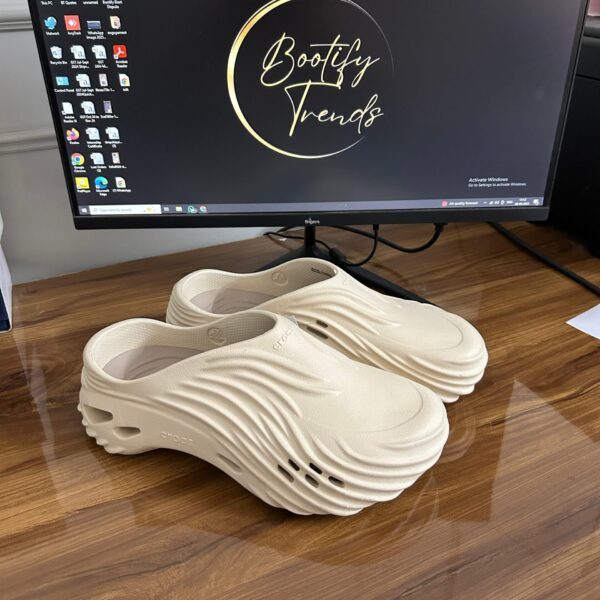 Echo Wave  (Almond Tint)