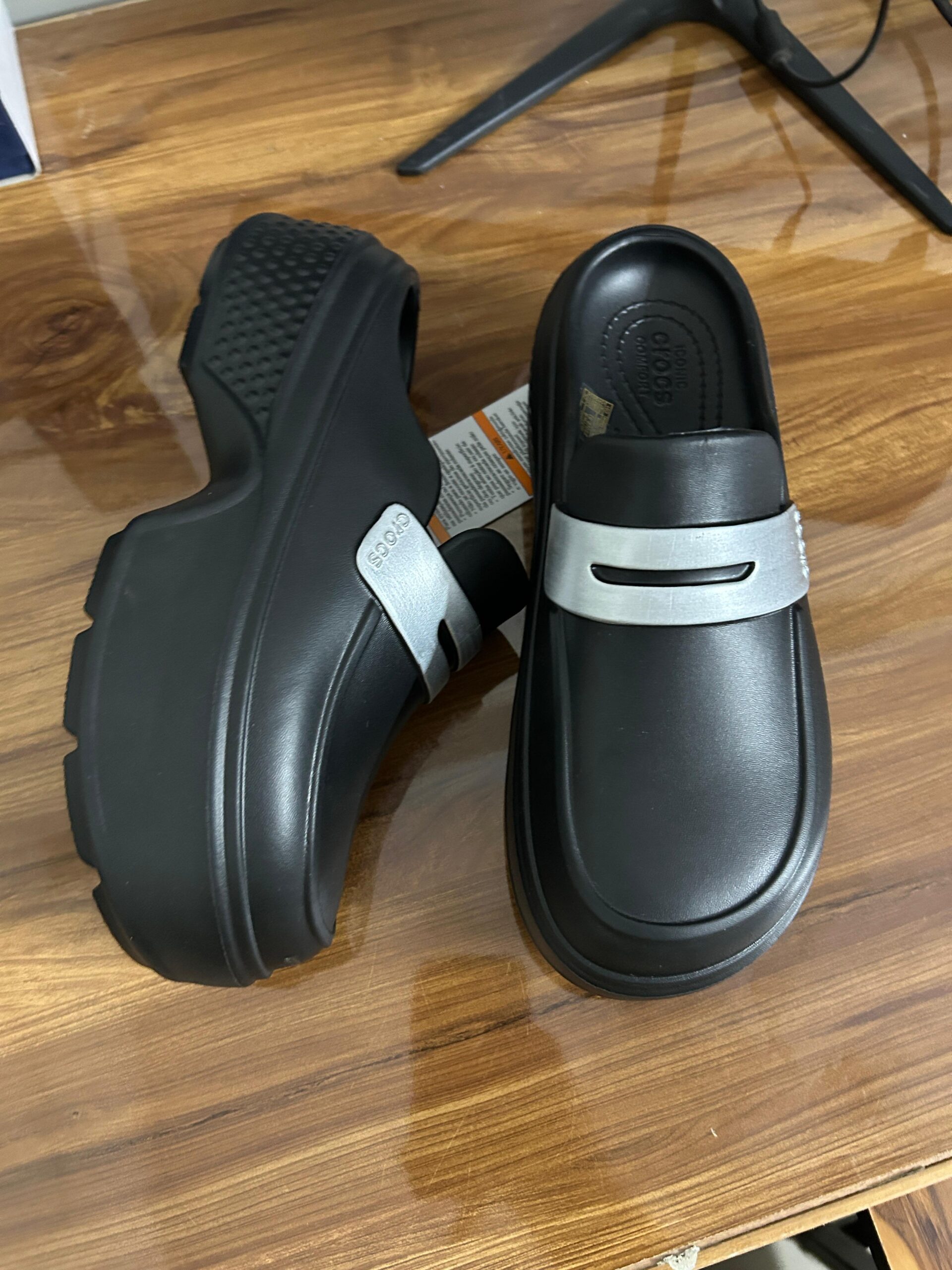 Women Stomp Loafer (Black) - Image 3