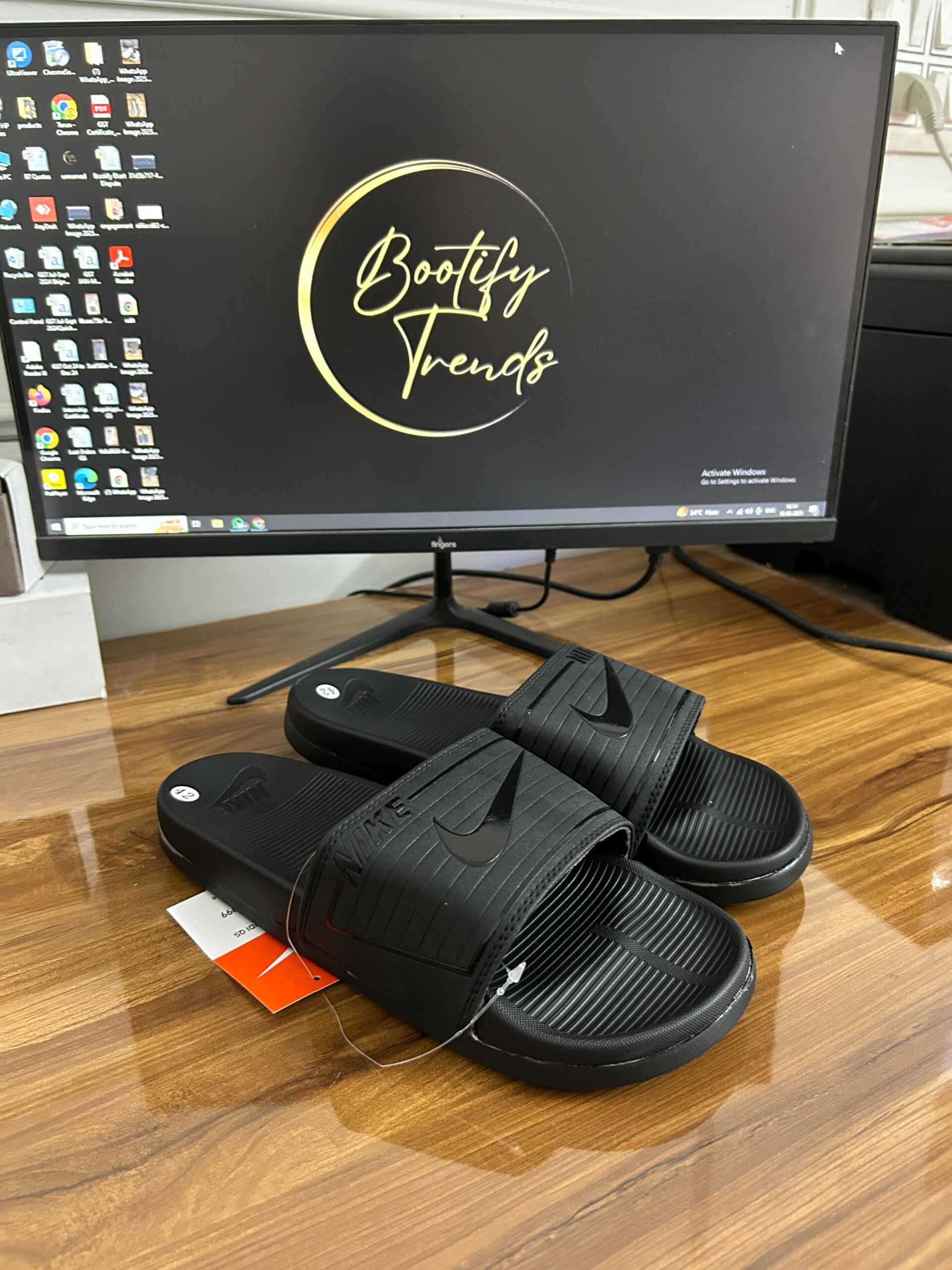 # Benassi JDI QS Slides (Full Black)