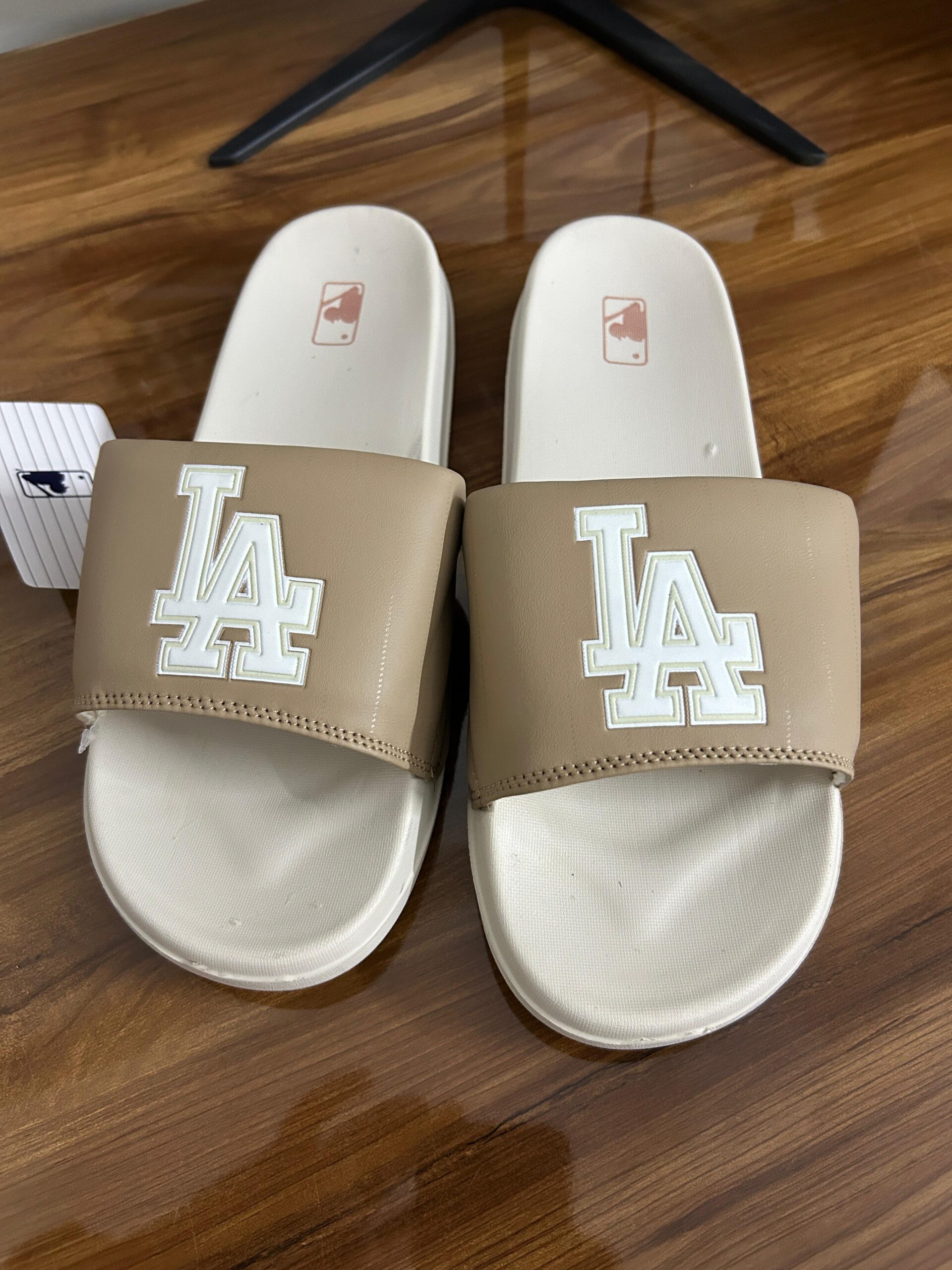 MLB LA Slides (Brown/Beige)
