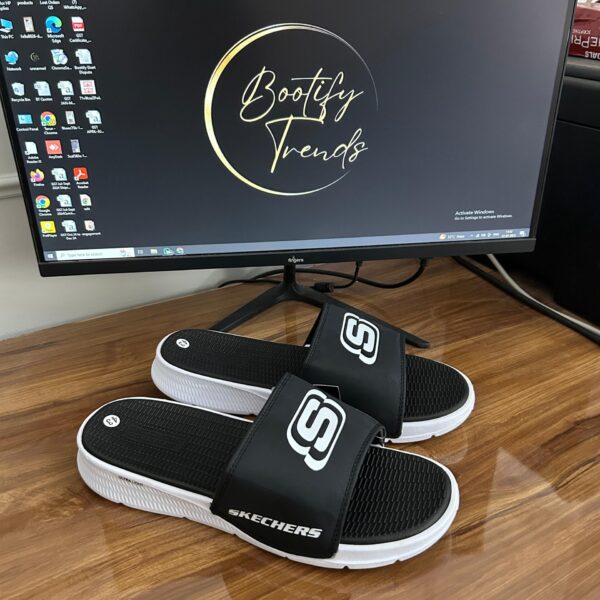 GOGA MAT Ultra Light Slides (Black/White)