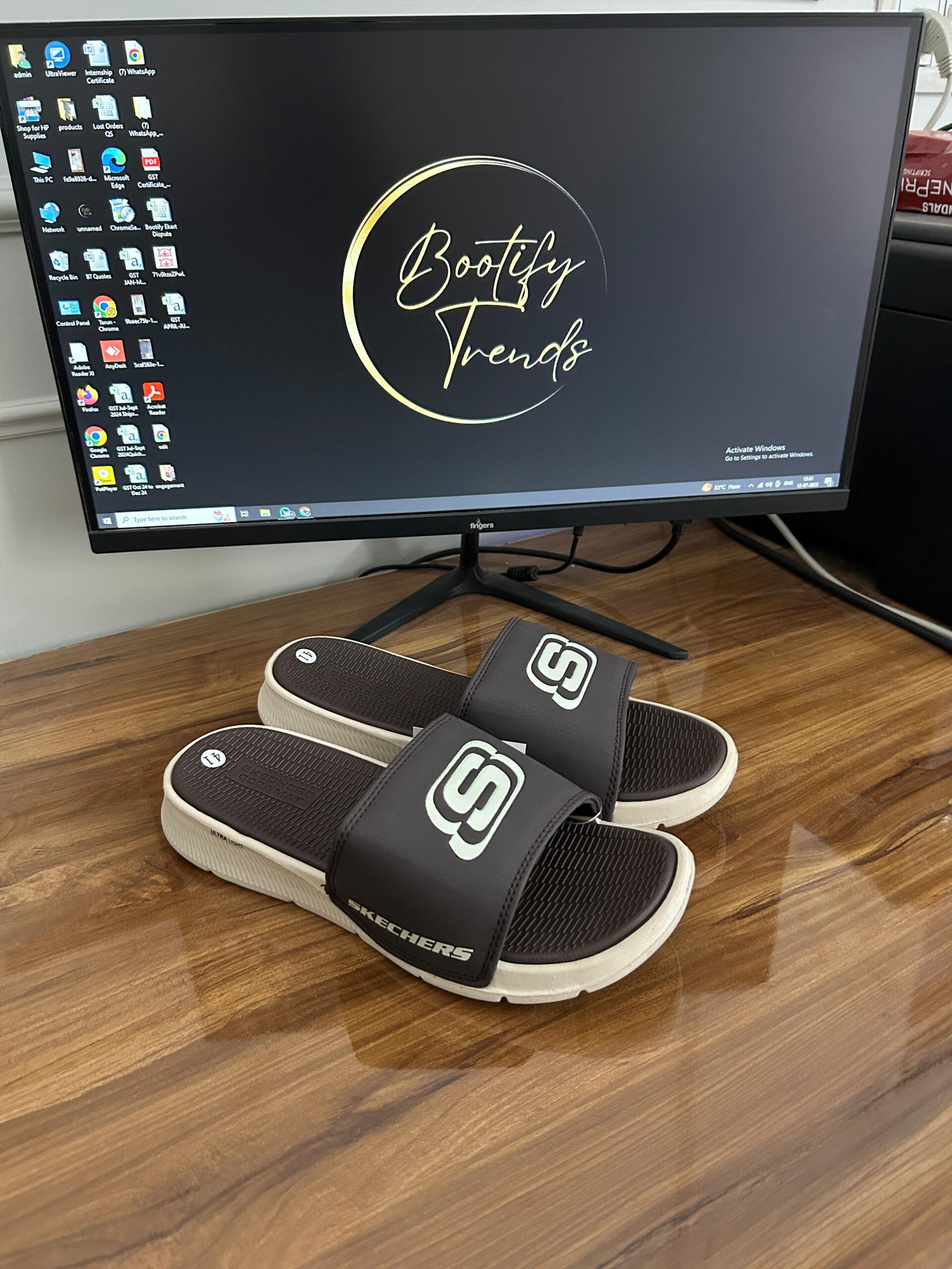 GOGA MAT Ultra Light Slides (Brown)