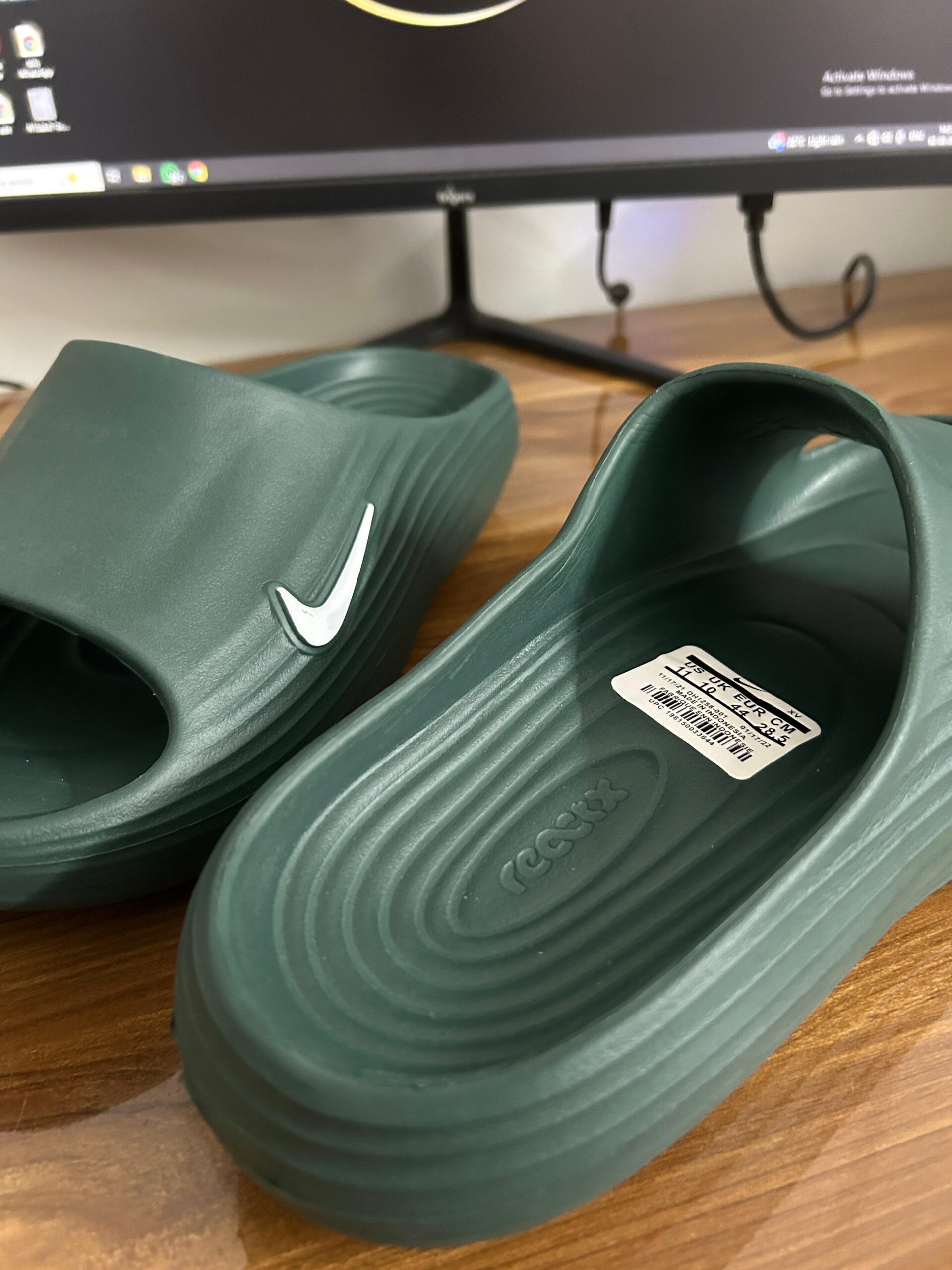 # ReactX Slides (Green) - Image 3