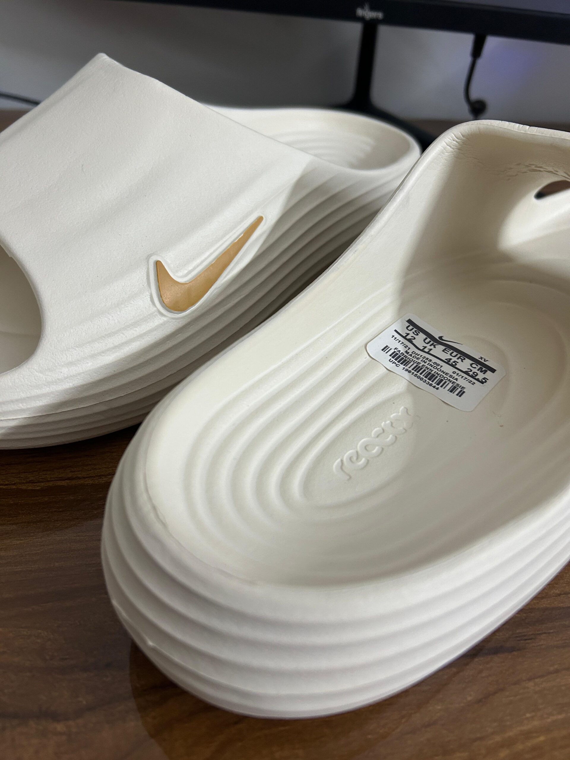 # ReactX Slides (Off-White) - Image 3