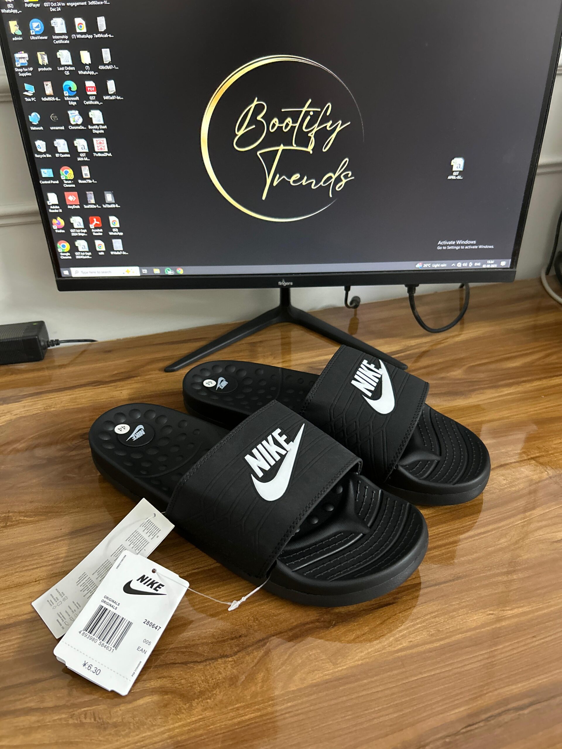 # Solar Soft Slides (Black)