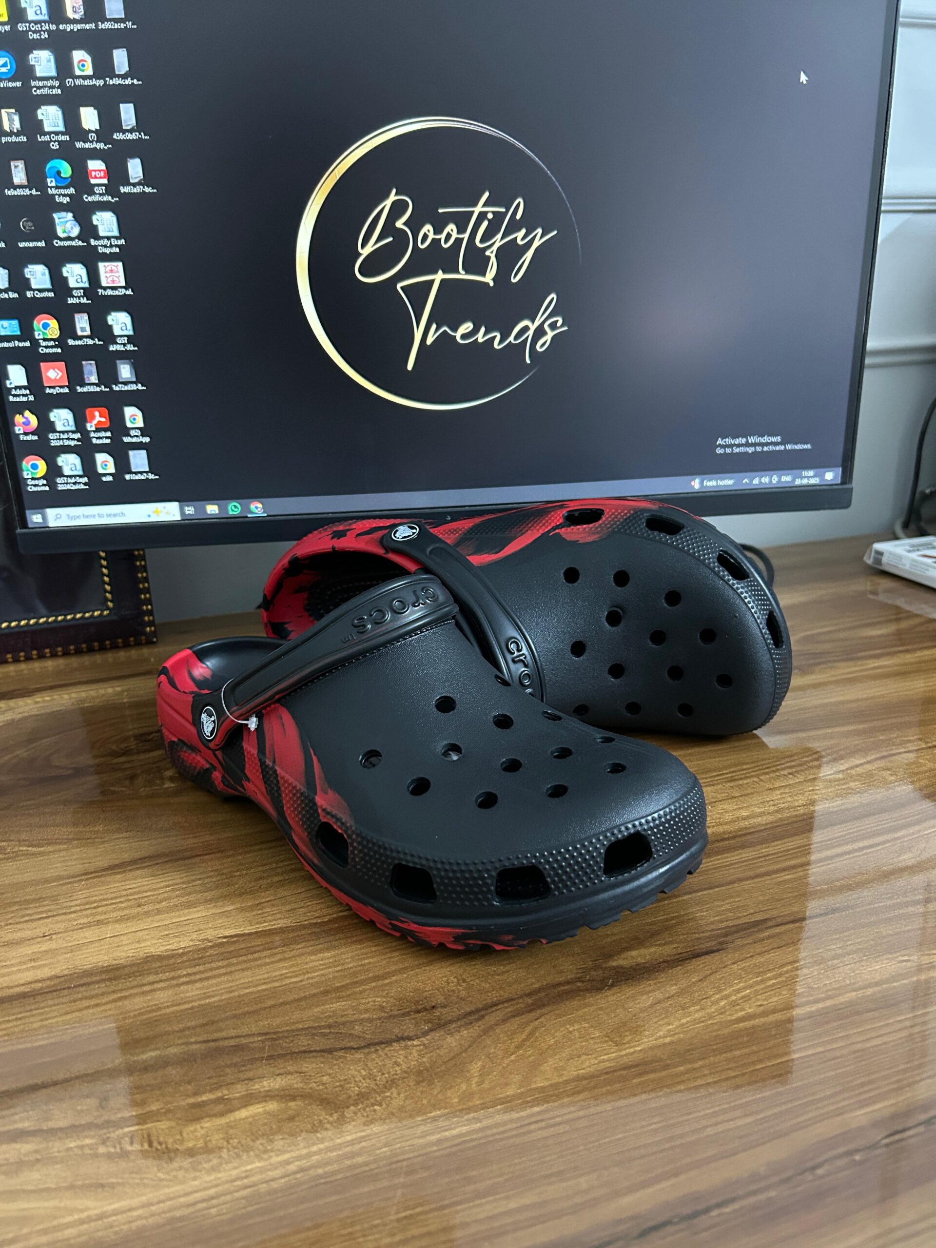 Classic (Black/Red) - Image 3