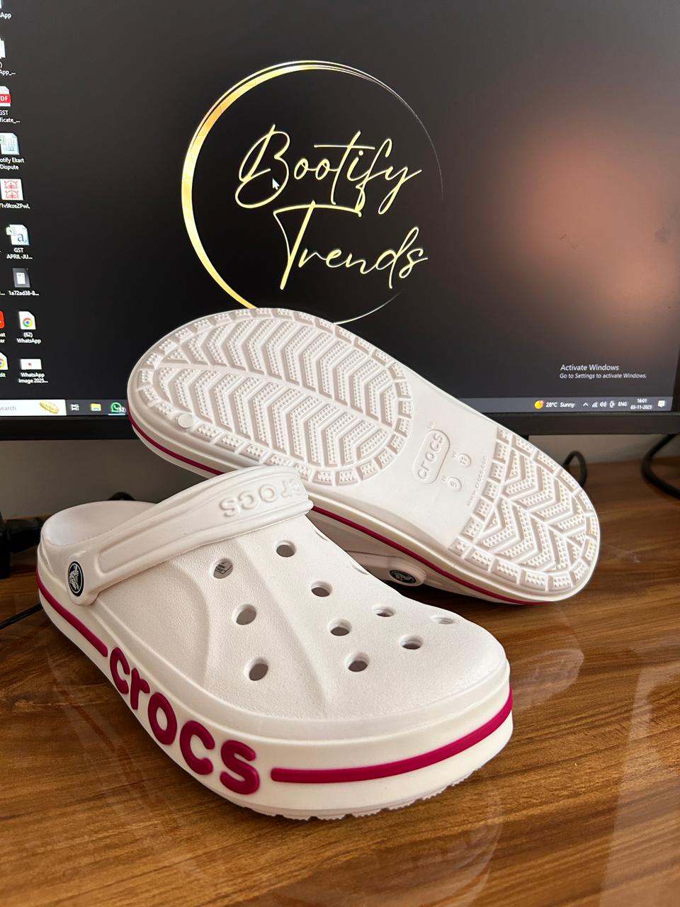 Bayaband   (White/Red)