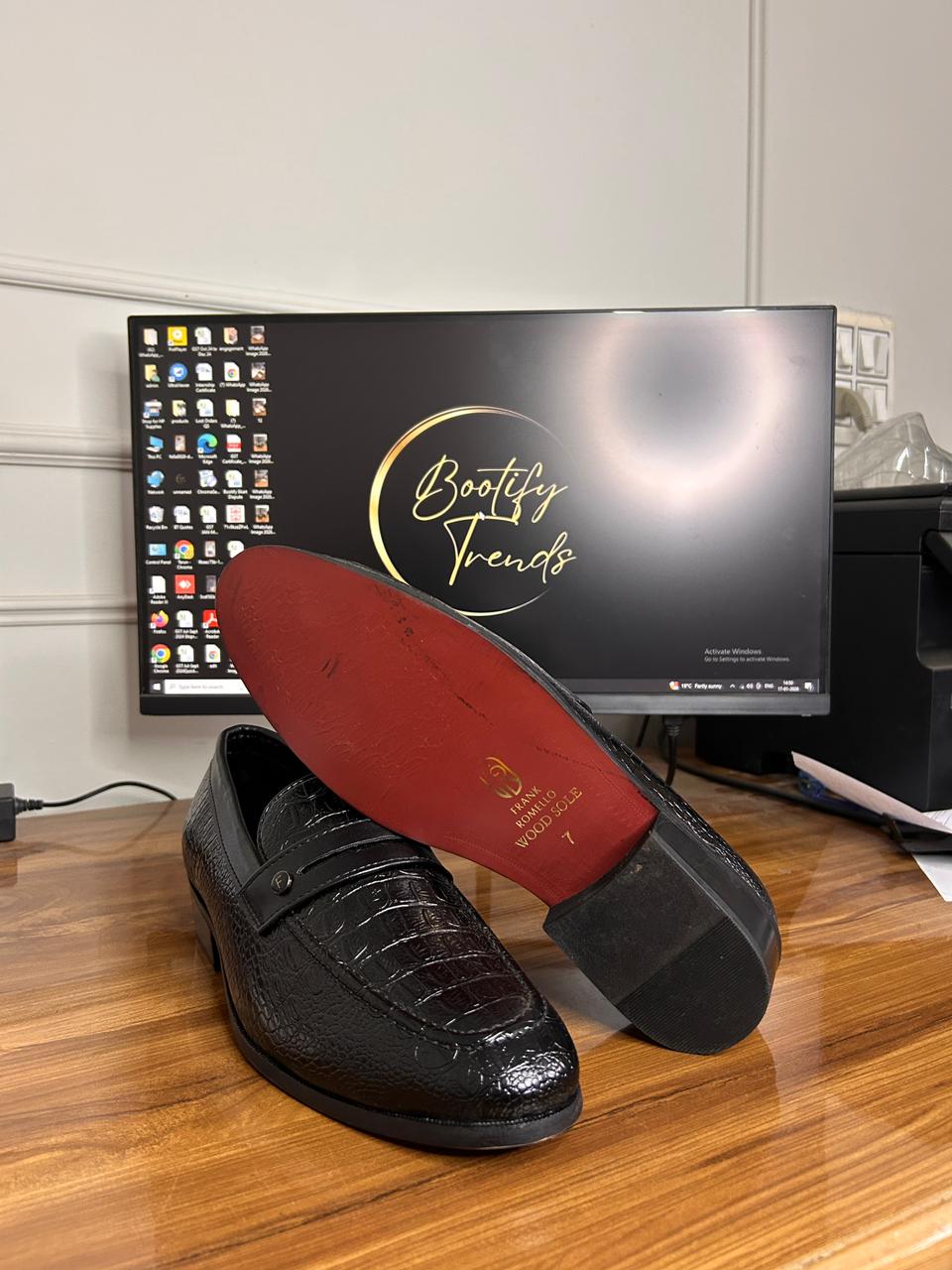 Frank Romello Snake Print Loafer (Black) (Wood Sole)